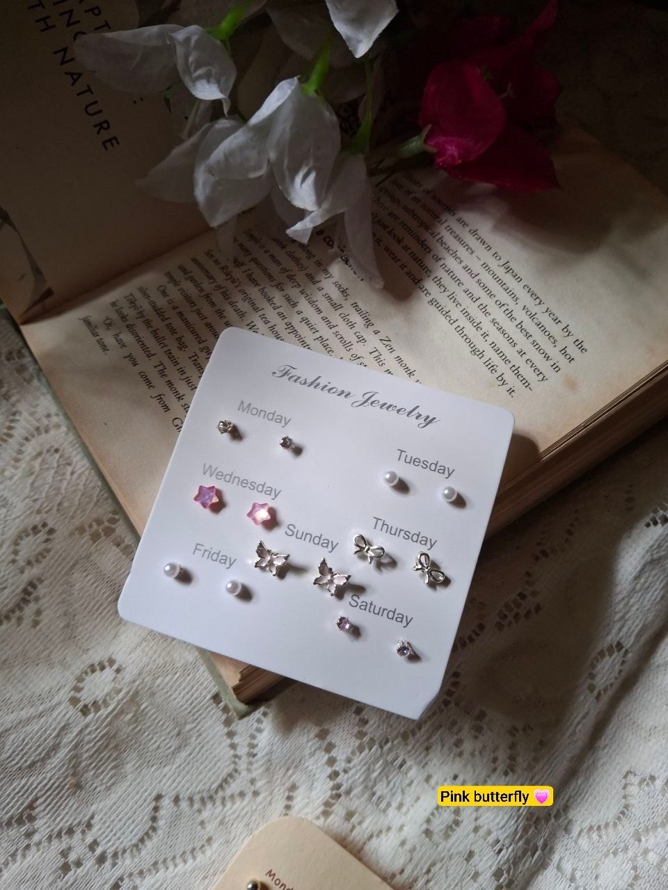 7 Pairs of Stud Earrings Set š