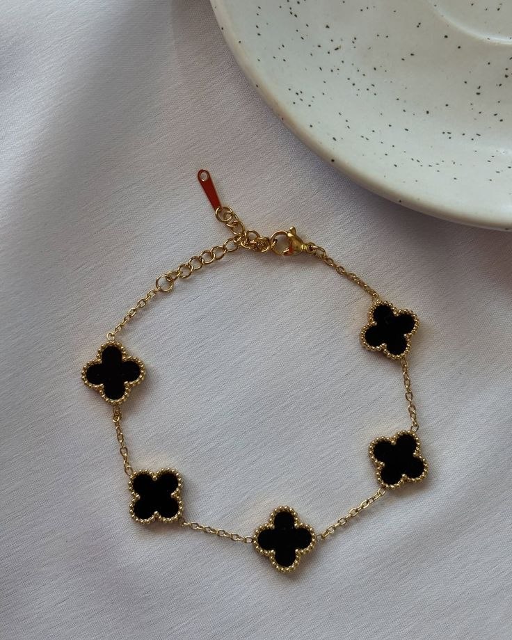 Four Leaf Bracelet – Stainless Steel | Black, White & Golden - Image 2
